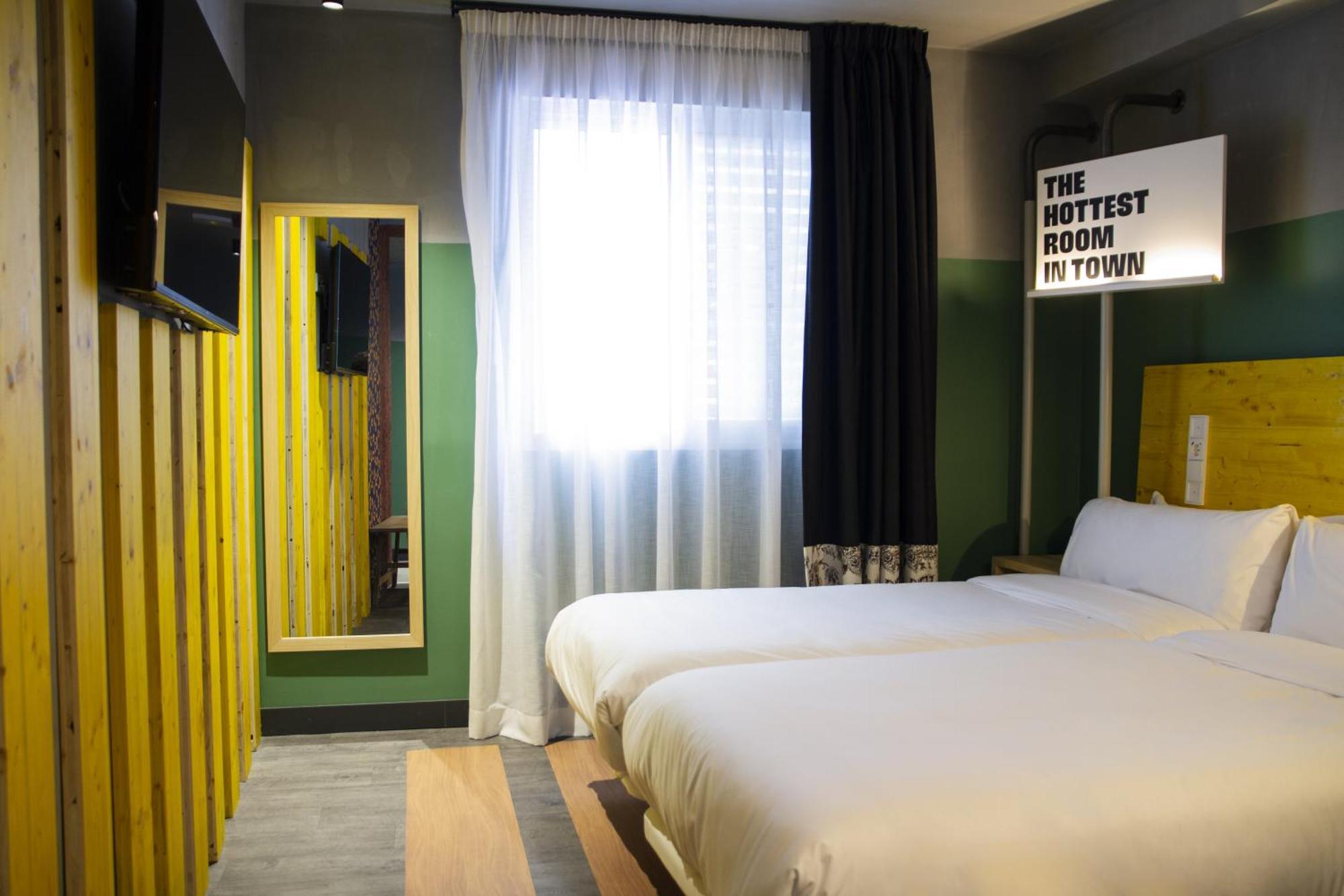 Room00 Valencia Hostel מראה חיצוני תמונה