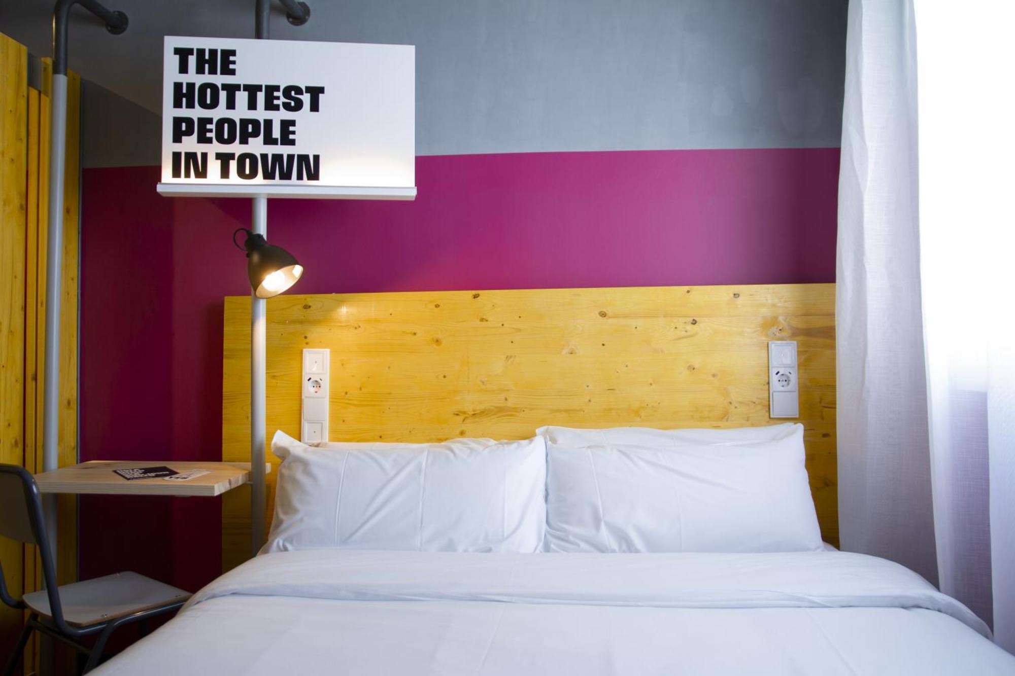 Room00 Valencia Hostel מראה חיצוני תמונה